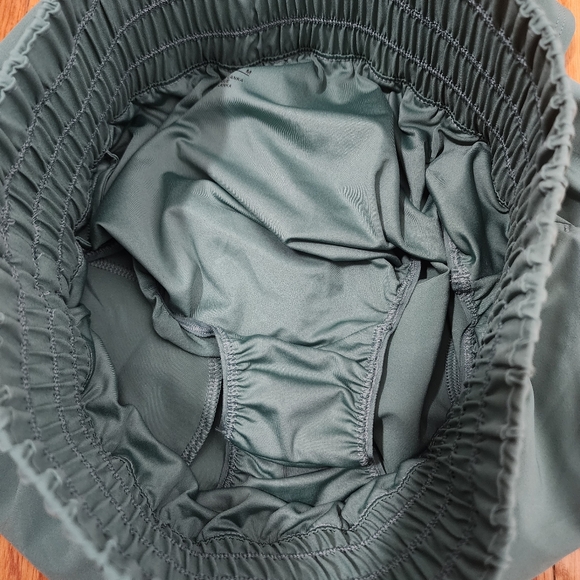 Nike Womens Green Dri-fit Loose Shorts Nwt Size Medium - Picture 5 of 5